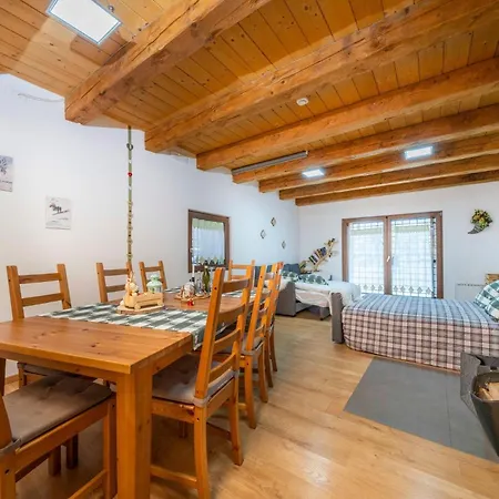 Chalet Guesthost - La Luna Delle Montagne Tarvisio