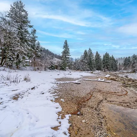 Guesthost - La Luna Delle Montagne