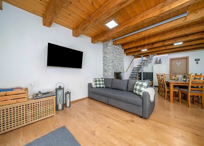 Guesthost - La Luna Delle Montagne *