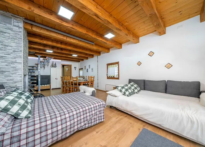 Guesthost - La Luna Delle Montagne Chalet Tarvis