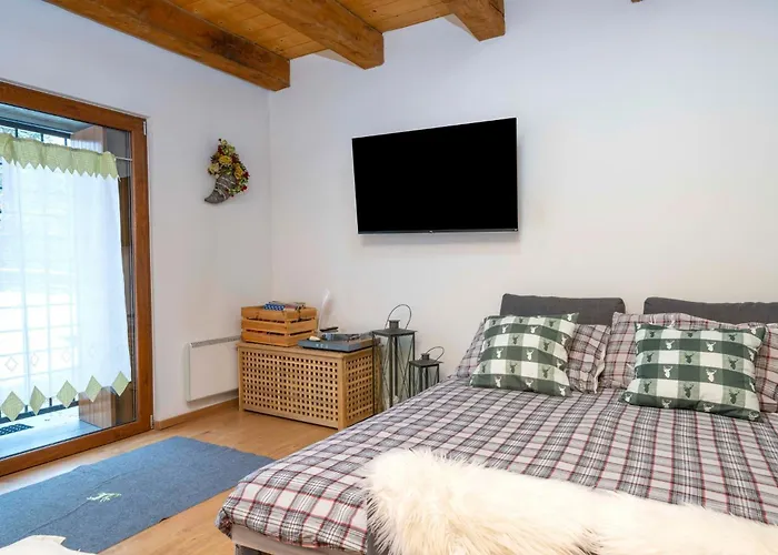 Guesthost - La Luna Delle Montagne Chalet Tarvis